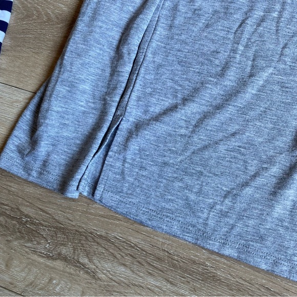 Michael Kors top lot teeshirt & cold shoulder long sleeve medium - Picture 4 of 13